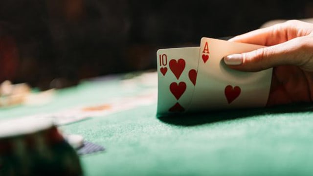 Bí quyết chơi poker giỏi được chia sẻ từ các tay cao thủ