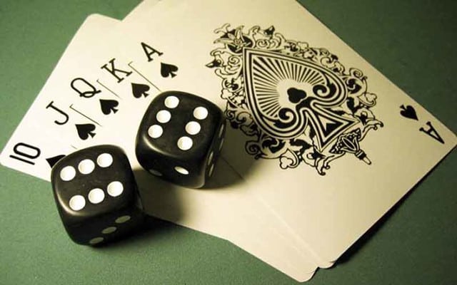 Có thể kiếm tiền dễ dàng từ Baccarat không?