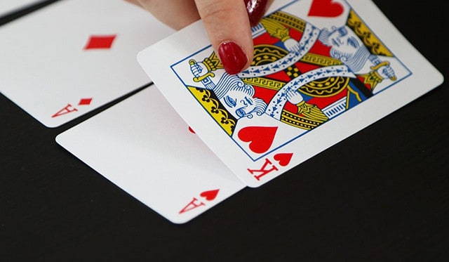 Các yếu tố cản trở trong poker trực tuyến