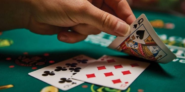 Các hình thức thi đấu đánh cược trong game Poker và kỹ năng cần thiết khi chơi