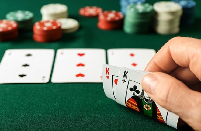 Chia sẻ mẹo chơi tuyệt đỉnh giúp bạn nâng cao tỷ lệ thắng trong game Poker