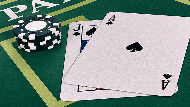 Lỗi đơn giản khiến mọi người rất hay thua khi chơi Blackjack